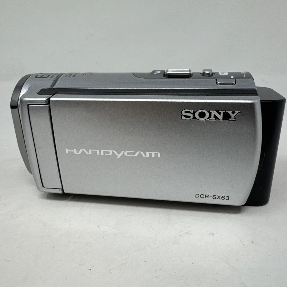 Sony Handycam DCR-SX63 16GB Camcorder Silver Bundle All Cords Memory Card & Case